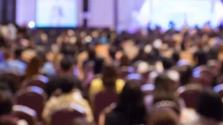 東京 会場 100名